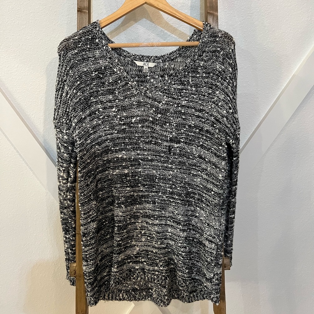 JACK Black & White Sweater